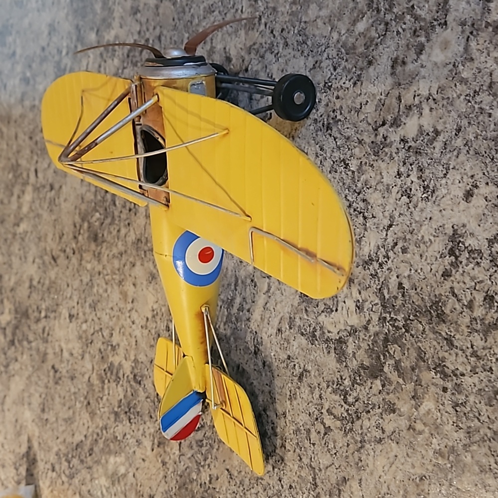 Metal decorative plane